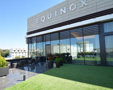 Equinox Gym Roof Deck 02 T
