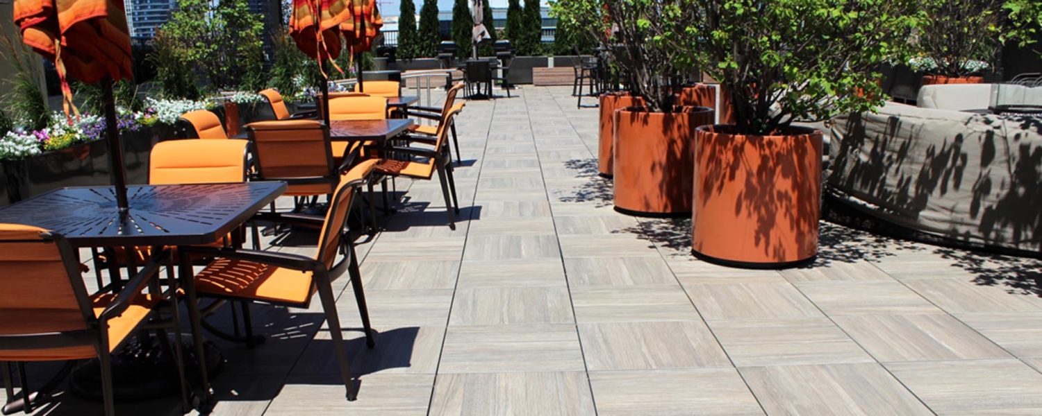 Optima II Apartments Roof Deck - Chicago, IL - Tile Tech Pavers