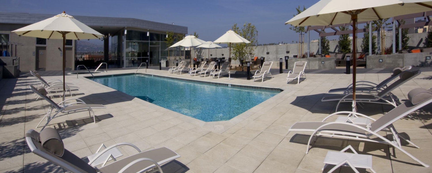 Solair Rooftop Pool Deck 03