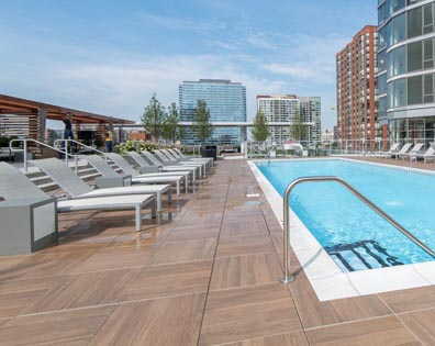 1001 South State Rooftop Pool Deck 04 T
