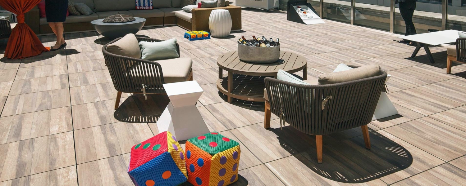 Nikko Hotel SF Rooftop Pool Deck 01